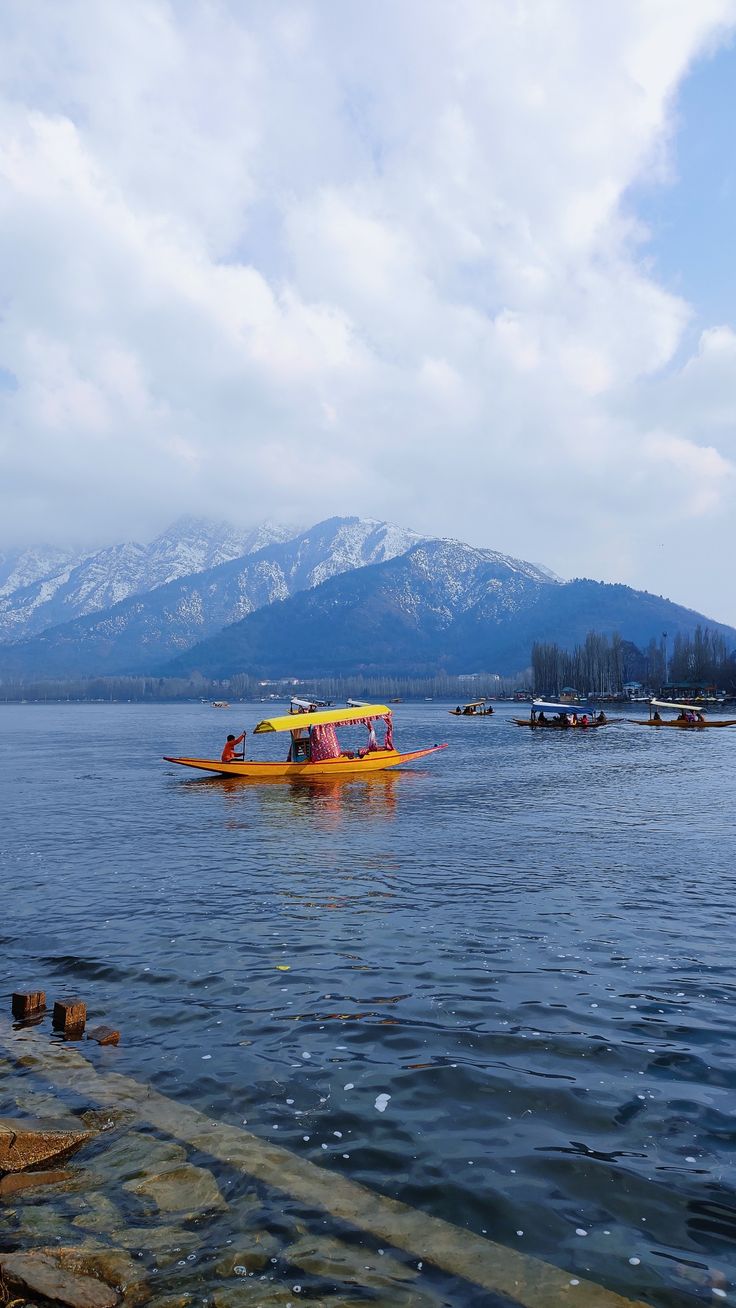 6 Nights & 7 Days Srinagar Package